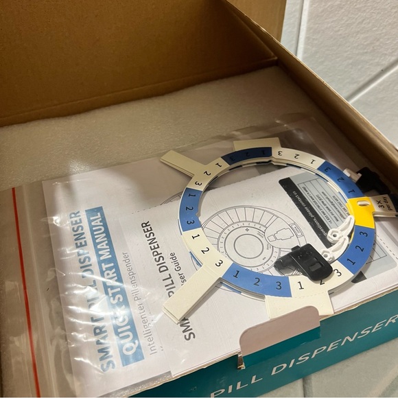 Smartl Pill Dispenser New! - Picture 5 of 6